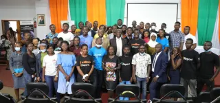 cote-divoire-lutte-contre-la-migration-irreguliere-100-u-reporters-et-blogueurs-outilles